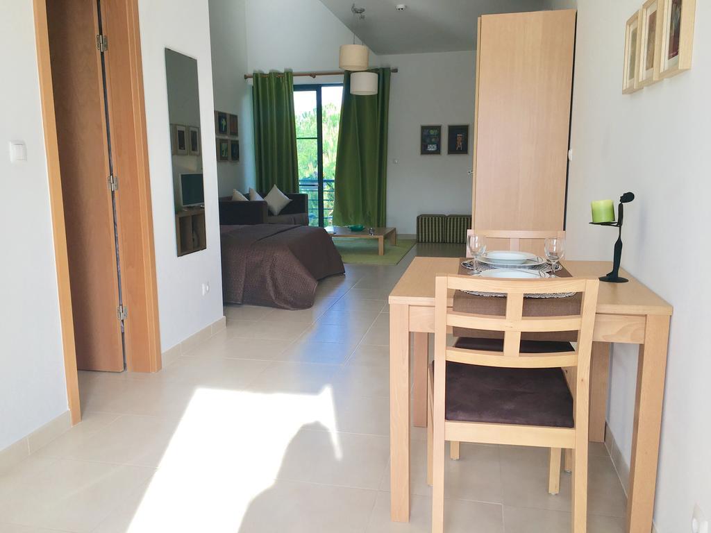 Sr Palmela Village Studios II كينتا دو أنجو المظهر الخارجي الصورة